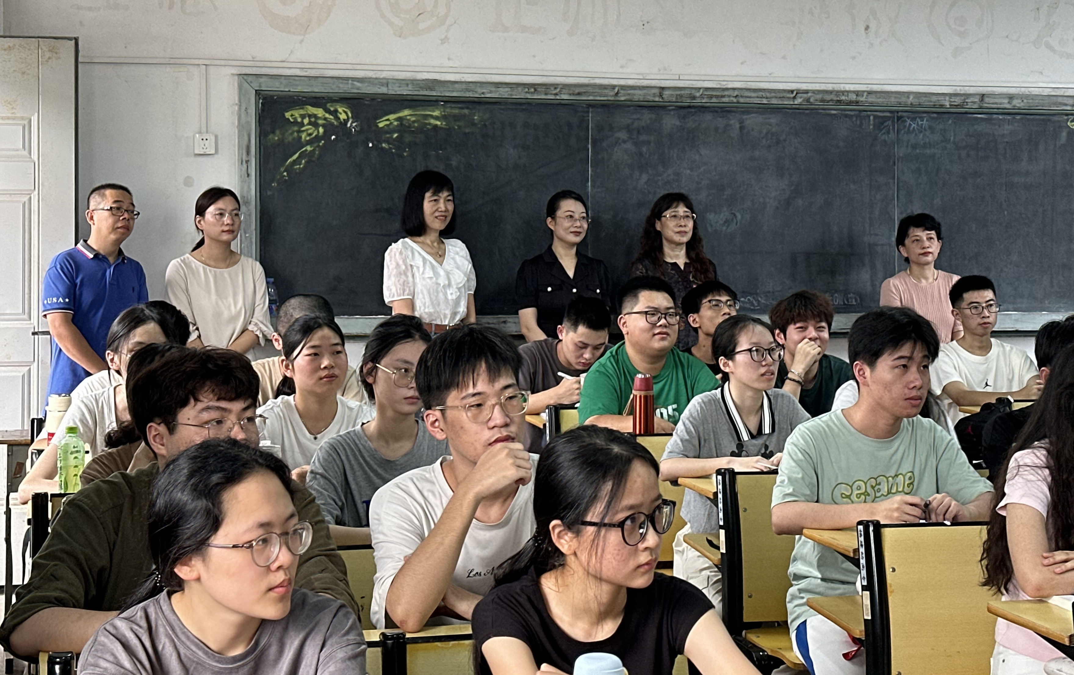 巡课1.jpg