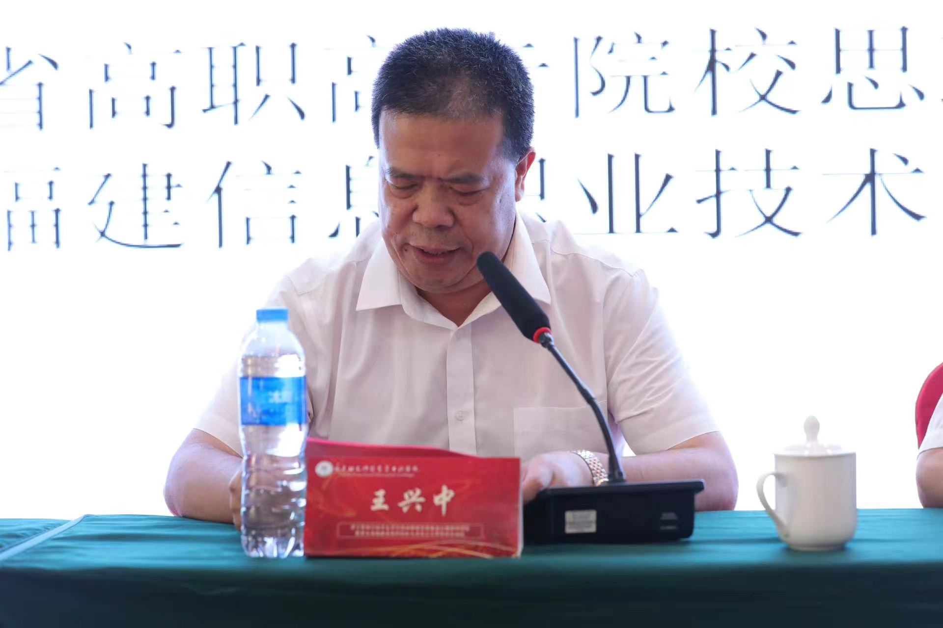 bbc0135fc0ca0f0a1a27a5578184f7e.jpg bbc0135fc0ca0f0a1a27a5578184f7e.jpg